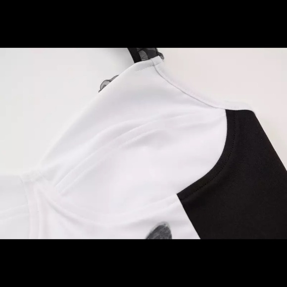 Black butterfly top 🦋 - Picture 11 of 13